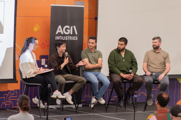 The AGIV INDUSTRIES speakers participating in the closing panel