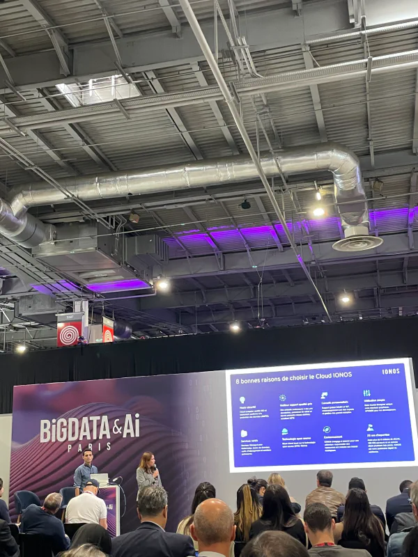 Gabrielle Balleyguier presenting IONOS Cloud at Big Data & AI Paris